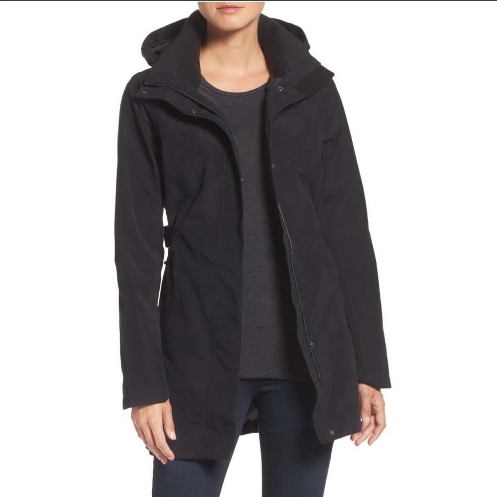 Northface trench rain jacket NWOT